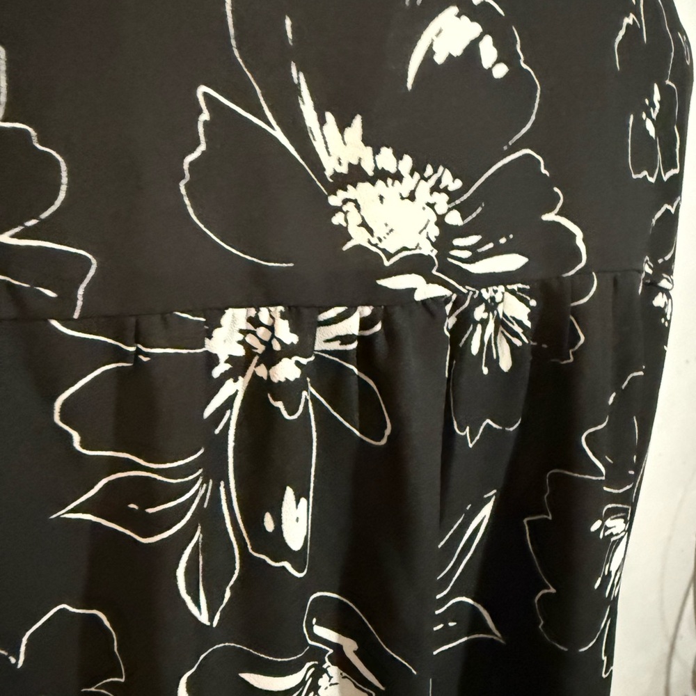 Ann Taylor Factory Black Blouse - Picture 4 of 8